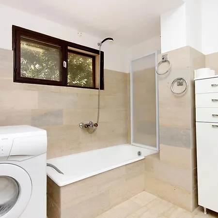 Seaside Holiday House Zrnovska Banja, - 9232 Ferienhaus Korčula